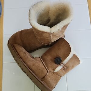 UGG Tan Shearling Winter Boots